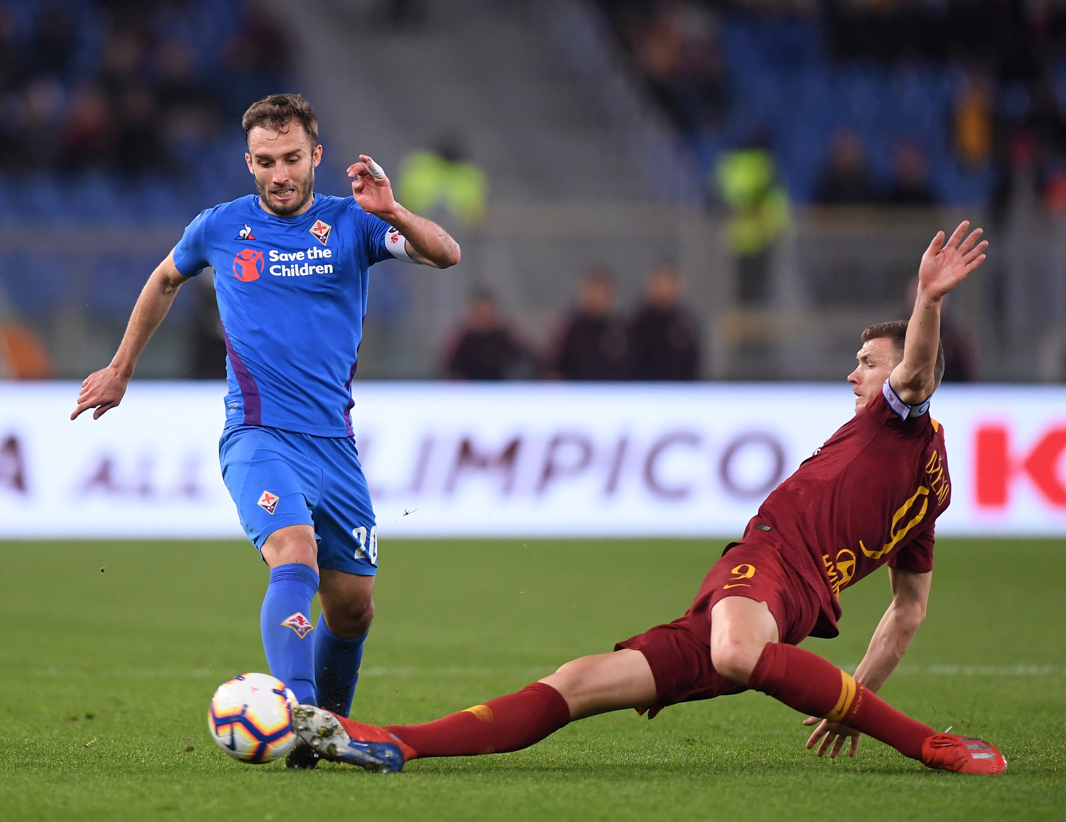 皇马连续三轮平局遇危机！西甲第19轮提前上演，白衣军团能否止住颓势？