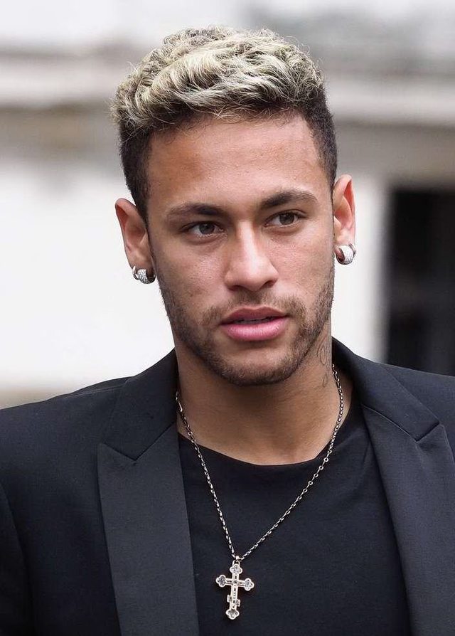 每体：巴萨将在下周签约埃及前锋，形式为租借+选择性买断