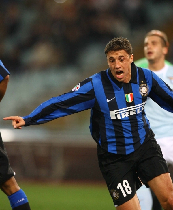 里弗斯：字母哥不会随队前往底特律，格林明天接受MRI检查