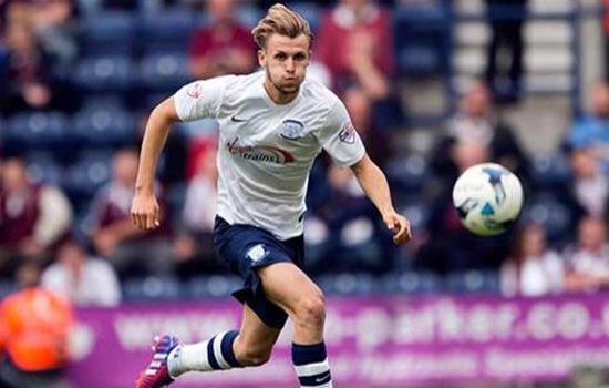 巴萨半场0-1落后法兰克福